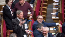 Сircus in Verkhovna Rada : juggling Easter eggs on Great Thursday