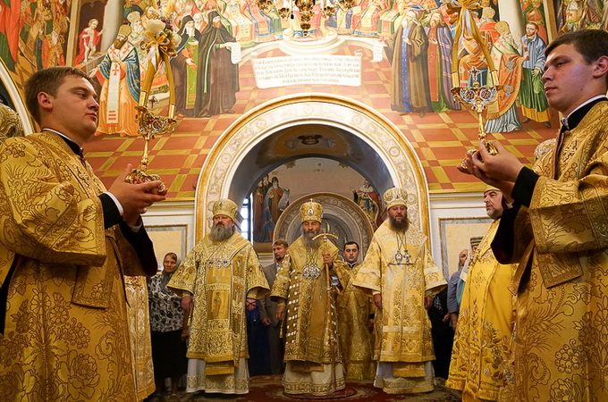 UOC Primate: Apostles show the beauty of belief in Christ with their lives