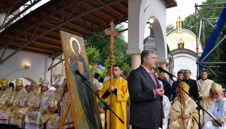 President Petro Poroshenko in Zarvanitsa on July 15, 2018