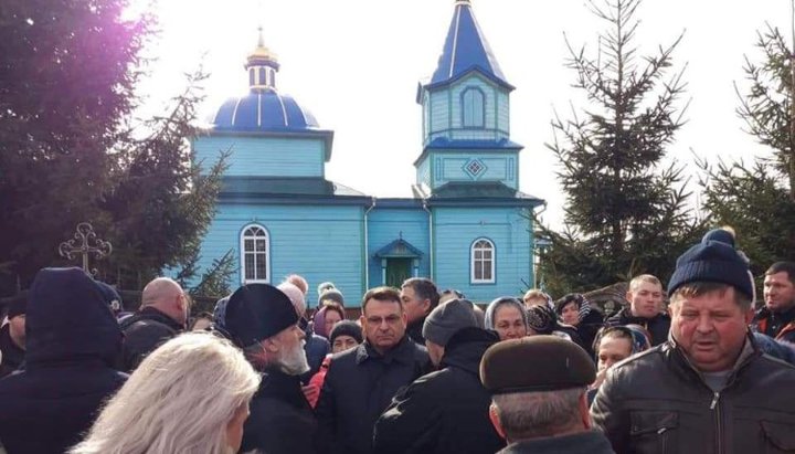 A church of the UOC seized in the village of Kurozvany