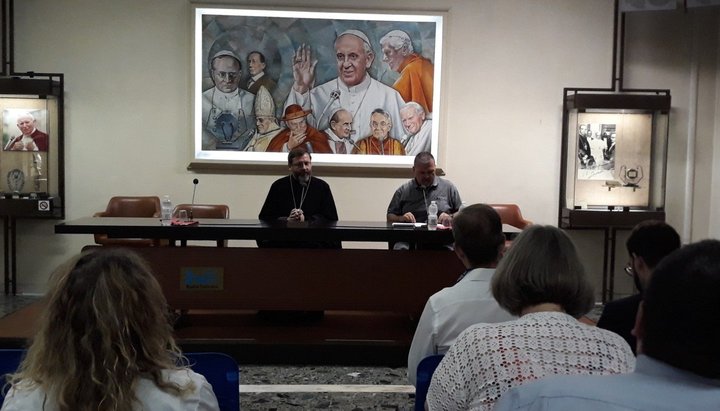 Sviatoslav Shevchuk during a meeting with journalists in the conference hall of the Vatican. Photo: Vatican News