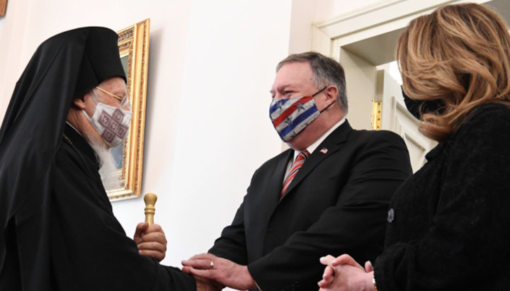 Patriarch Bartholomew and Mike Pompeo. Photo: romfea.gr