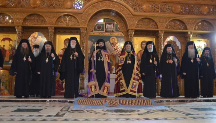 Bishop Nestor of Hunedoar and the hierarchs who ordained him. A photo: facebook.com/orthobuk