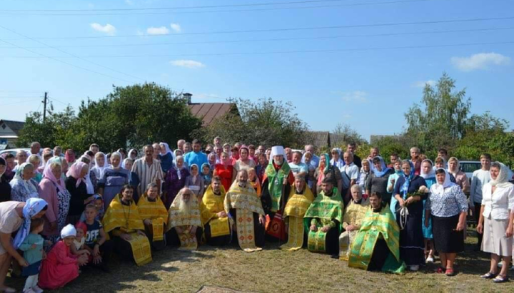 The UOC community in the village of Mascha. Photo: UOJ