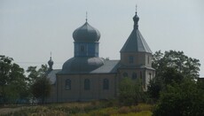 In Volyn village of Naviz, OCU supporters seize UOC temple