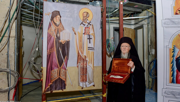 Icon with Patriarch Bartholomew and St. Nicholas in the St. Nicholas church in New York. Photo: goarch.org