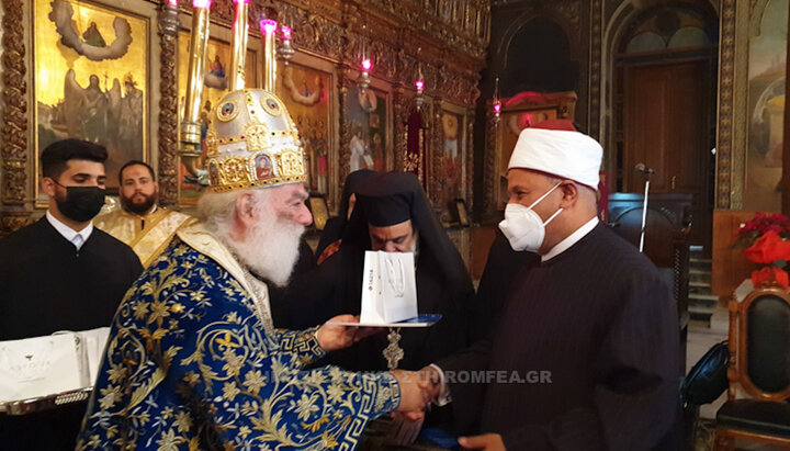 Head of the Alexandrian Church and Imam Mohamed El Amir. Photo: romfea.gr