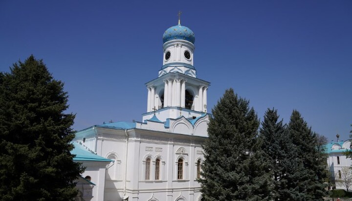 Sviatogorsk Lavra comes under fire again