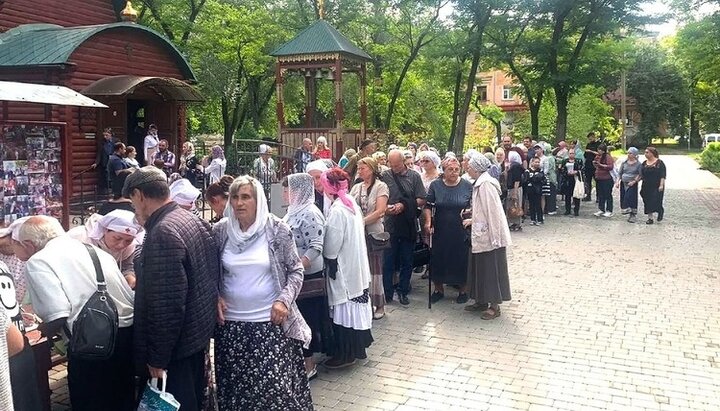 In Mykolaiv, 300 food sets distributed to residents with support of UOC