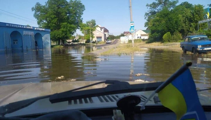 Flooding as a result of the Kakhovka hydroelectric power plant explosion. Photo: strana.ua