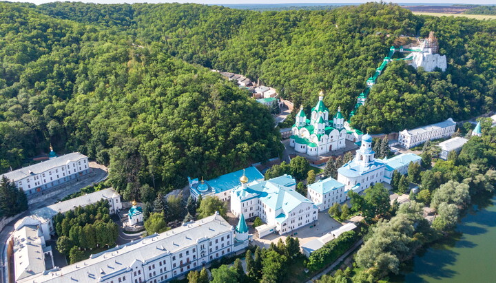 Holy Dormition Sviatohirsk Lavra. Photo: find-way.com.ua