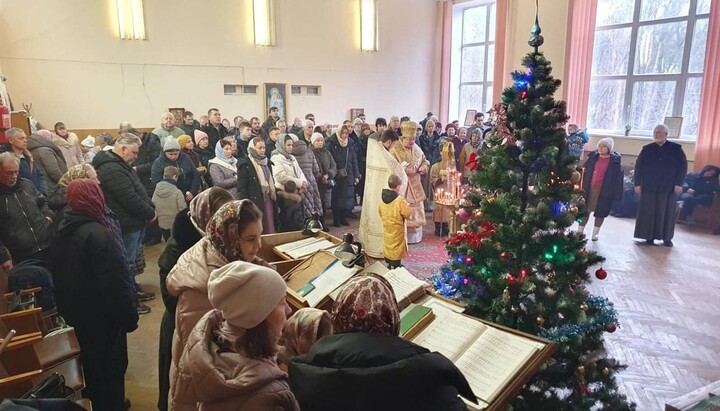 A liturgy in an assembly hall in Bucha. Photo: Archbishop Iona's Facebook page