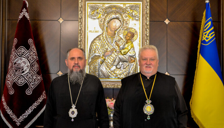 Epifaniy Dumenko and Viktor Bed’. Photo: the website of the Mukachevo-Carpathian Eparchy of the OCU