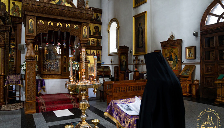 There is an incessant prayer for Metropolitan Arseny at the Sviatohirsk Lavra. Photo: svlavra.church.ua