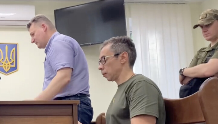 Valeriy Stupnitsky (center) in court. Photo: UOJ