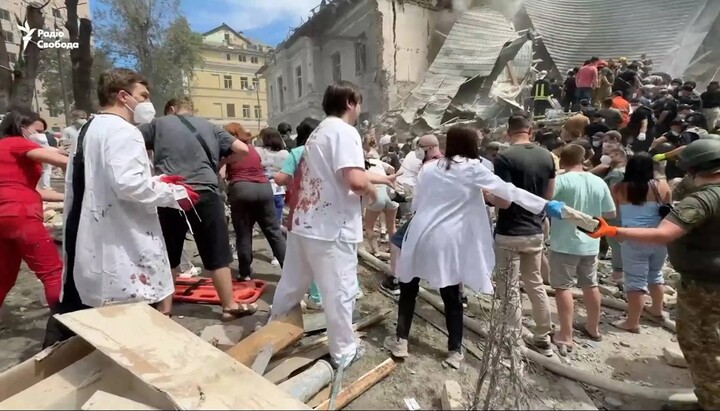 Okhmatdyt hospital suffered significant damage as a result of the morning rocket attack on Kyiv. Photo: Radio Liberty