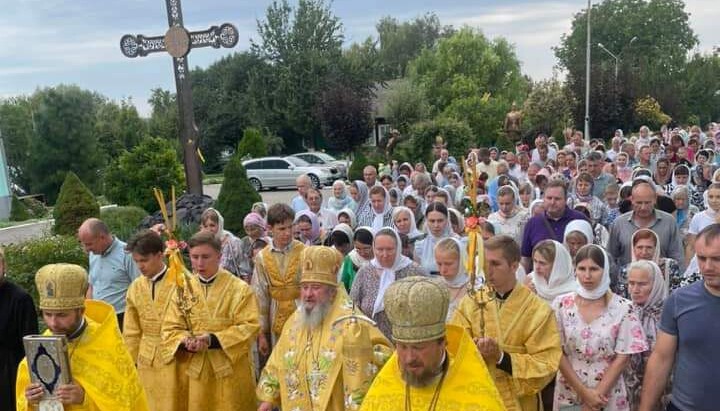 The religious procession of the UOC. Photo: Kozak1