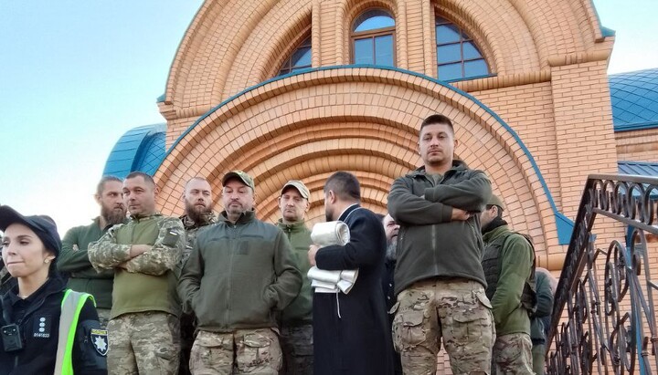 The seizure of the church in Boyarka. Photo: Pershy Kozatsky