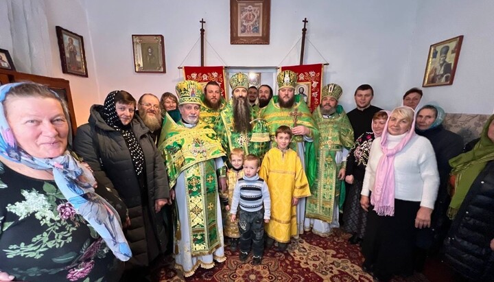 The St. Nicholas Parish of the UOC has been praying in an adapted space in Severynivka for three years. Photo: Vinnytsia Eparchy