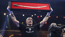 Boxer Usyk prohibited from kissing a cross during fight with Fury