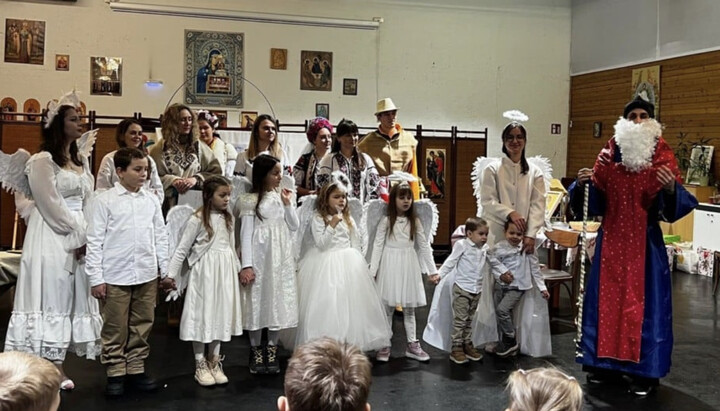 Celebration in honor of St. Nicholas at one of the UOC parishes in Europe. Photo: vzcz.church.ua