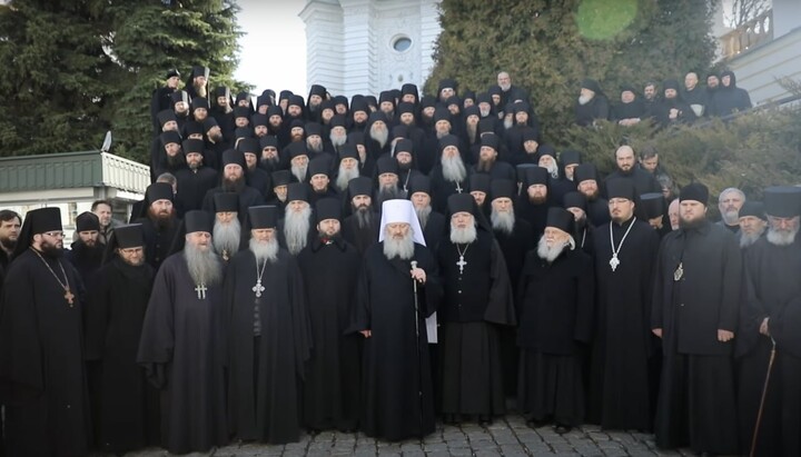 Monks of the Kyiv-Pechersk Lavra. Photo: t.me/kozakTv1