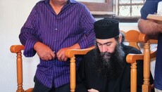 Met. Tychikos Dishnored At His Own Mother's Memorial