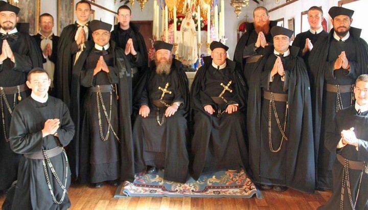 Vatican Backs Eviction of Latin Mass Community