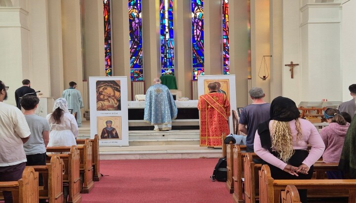 Fr. Gregory Hallam presided at the Divine Liturgy for the Orthodox Community of St. Hilda of Whitby. Photo: antiochian-orthodox.com