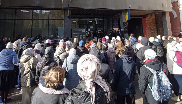 Court Postpones Hearing on State’s Bid to Ban Kyiv Metropolis of UOC Once Again