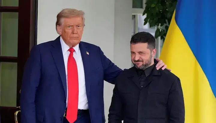 U.S. President Donald Trump and Ukraine President Volodomyr Zelenskyy. Photo: AP