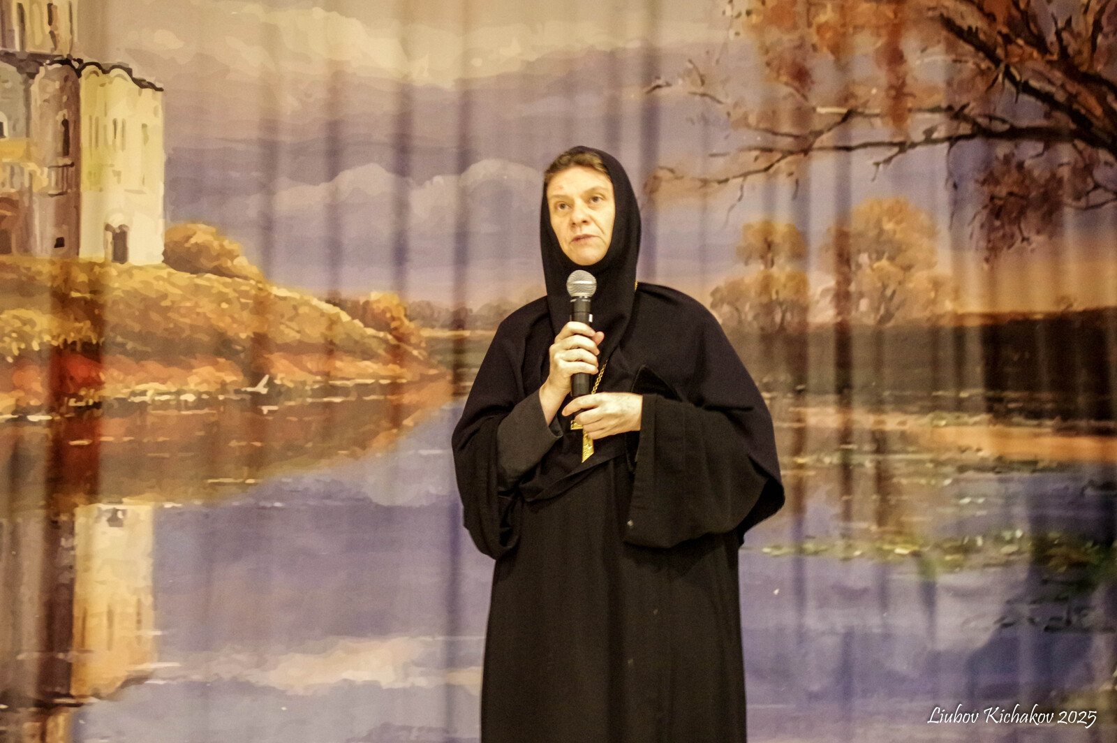 11.12.25 Abp Peter 2.jpg (406 KB)