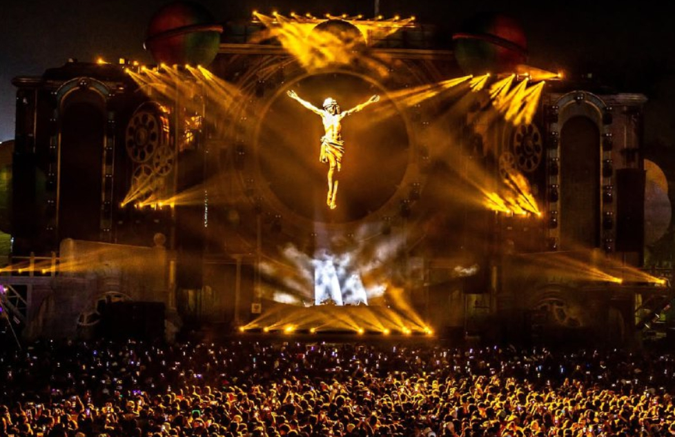 11.22.25 Catholic Rave 2.jpg (614 KB)