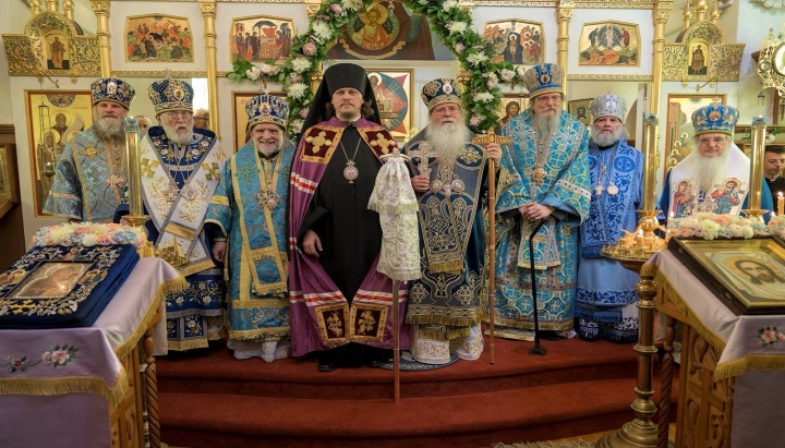 8.18.25 OCA Consecration.jpg (194 KB)